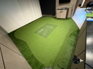 indoor putting green Bloomfield Hills Michigan