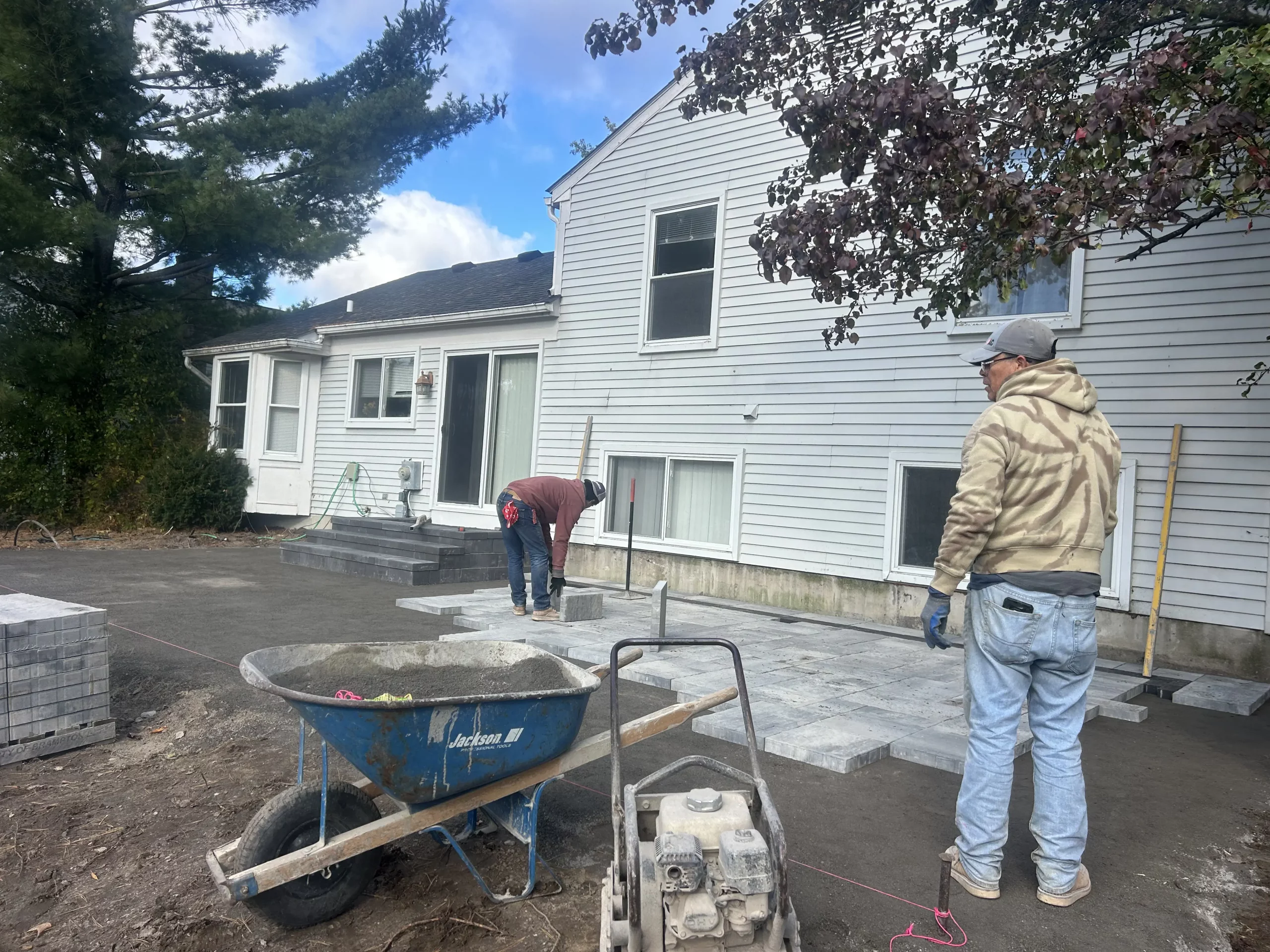 Farmington Hills paver patio contractor Michigan