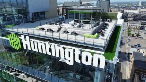 Rooftop Turf Installation at Huntington Bank